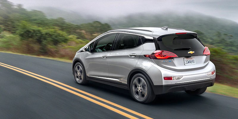 صورة حرائق في بطارية سيارة Chevy Bolt الكهربائية تدفع جنرال موتورز لإستدعاء 68000 سيارة