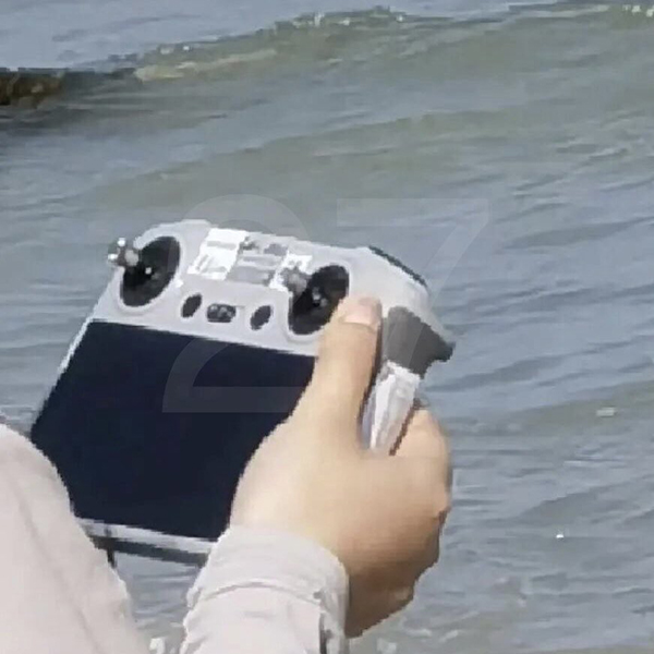 DJI-RC-controller.jpg